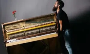 È importante assicurarsi che l'azienda di traslochi sia ben assicurata per coprire eventuali danni o perdite durante il trasporto