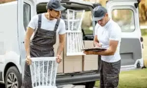 Per il trasloco dei mobili è possibile utilizzare diversi mezzi di trasporto, a seconda delle dimensioni e del peso degli oggetti da trasportare